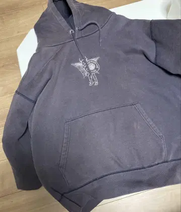 밀레니엄 퍼레이드 BOY STITCH LOGO HOODIE