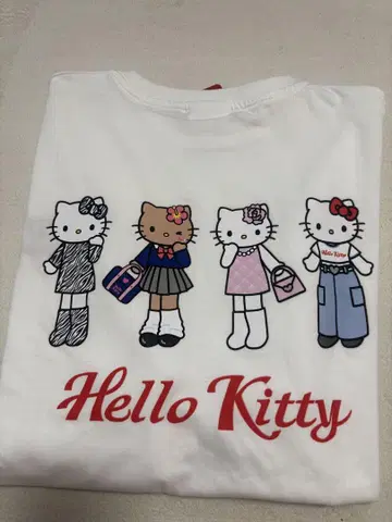 키티 발길이 긴 키티 티셔츠