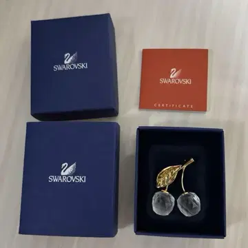 미사용품 SWAROVSKI 브로치 체리