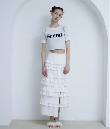 Seemi. NICECLAUP 티어드 스커트 화이트 미사용 새상품