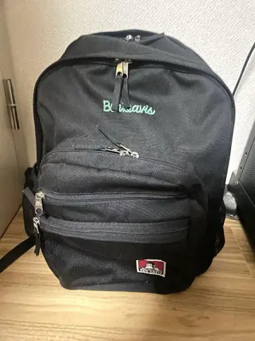 벤 데이비스 그린 자수 로고 블랙 백팩