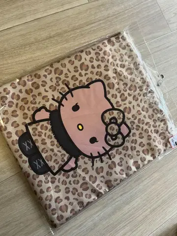 새상품  강글로 키티 토트백
