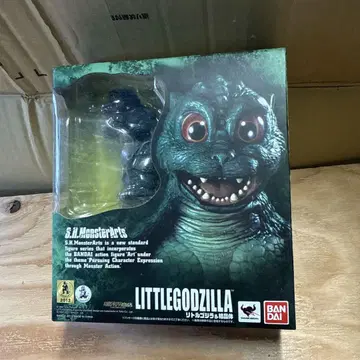 S.H.MonsterArts 리틀 고질라 피규어 GODZILLA
