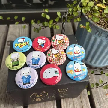 SANRIO 레트로 캔뱃지 키티 다니엘 등 묶음 판매