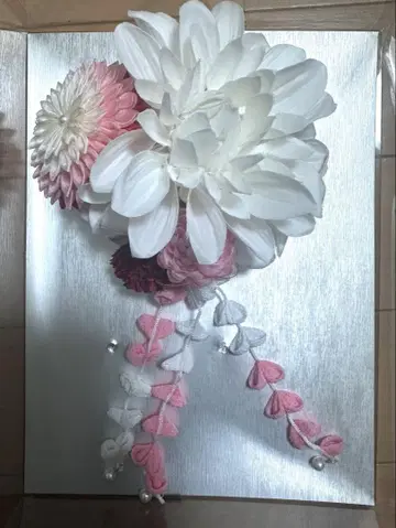 꽃 장식 빗 화이트 핑크