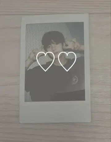 TNX 현수 친필 사인 미공개 폴라로이드 폴라로이드
