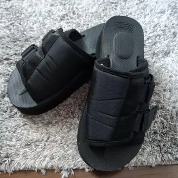 SUICOKE 빔즈 블랙 스포츠 샌들 조정 가능