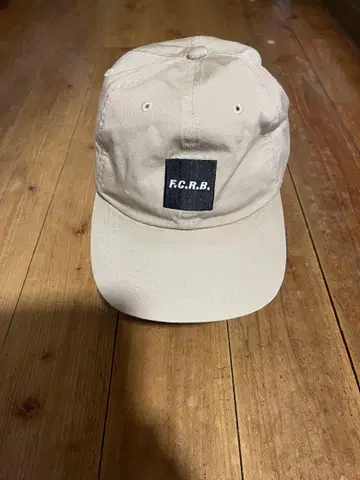 F.C.R.B. 베이지 캡