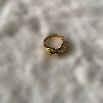 골드 링 다이아몬드 장식
