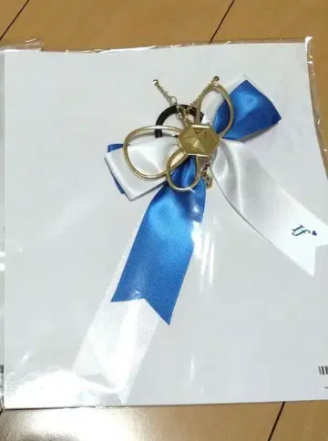 의자 If 리본 참