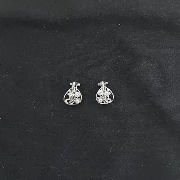 새상품급 세련된 K10WG 다이아 디자인 귀걸이