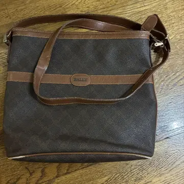 BALLY 브라운 가죽 숄더백