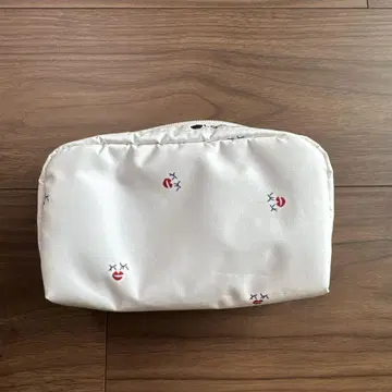 레스포 카미사키 메구미 콜라보 파우치 미사용