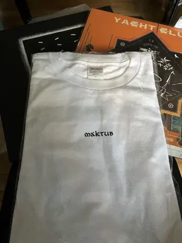 JJJ maktub 로고 화이트 티셔츠 L 사이즈