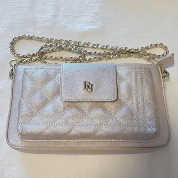 Riu phone bag 샴페인 핑크 즉시 완판 아이템