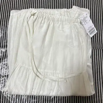 plage Co/Si 라인 티어드 스커트
