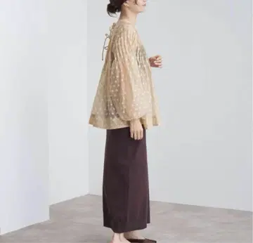 IENA TRAZZO DONNA 시어 도트 블라우스