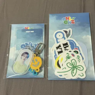 ONLY ONE 아크릴 키링 & 스티커 세트
