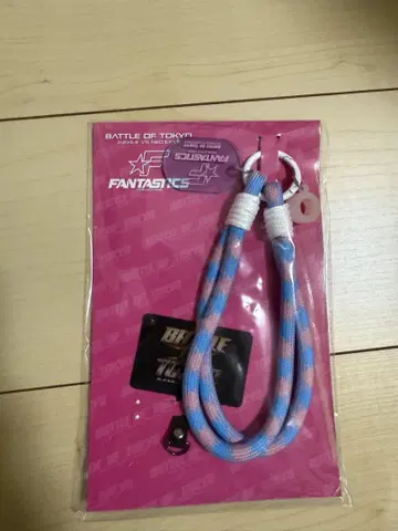 BATTLE OF TOKYO 플래그 스트랩 FANTASTICS