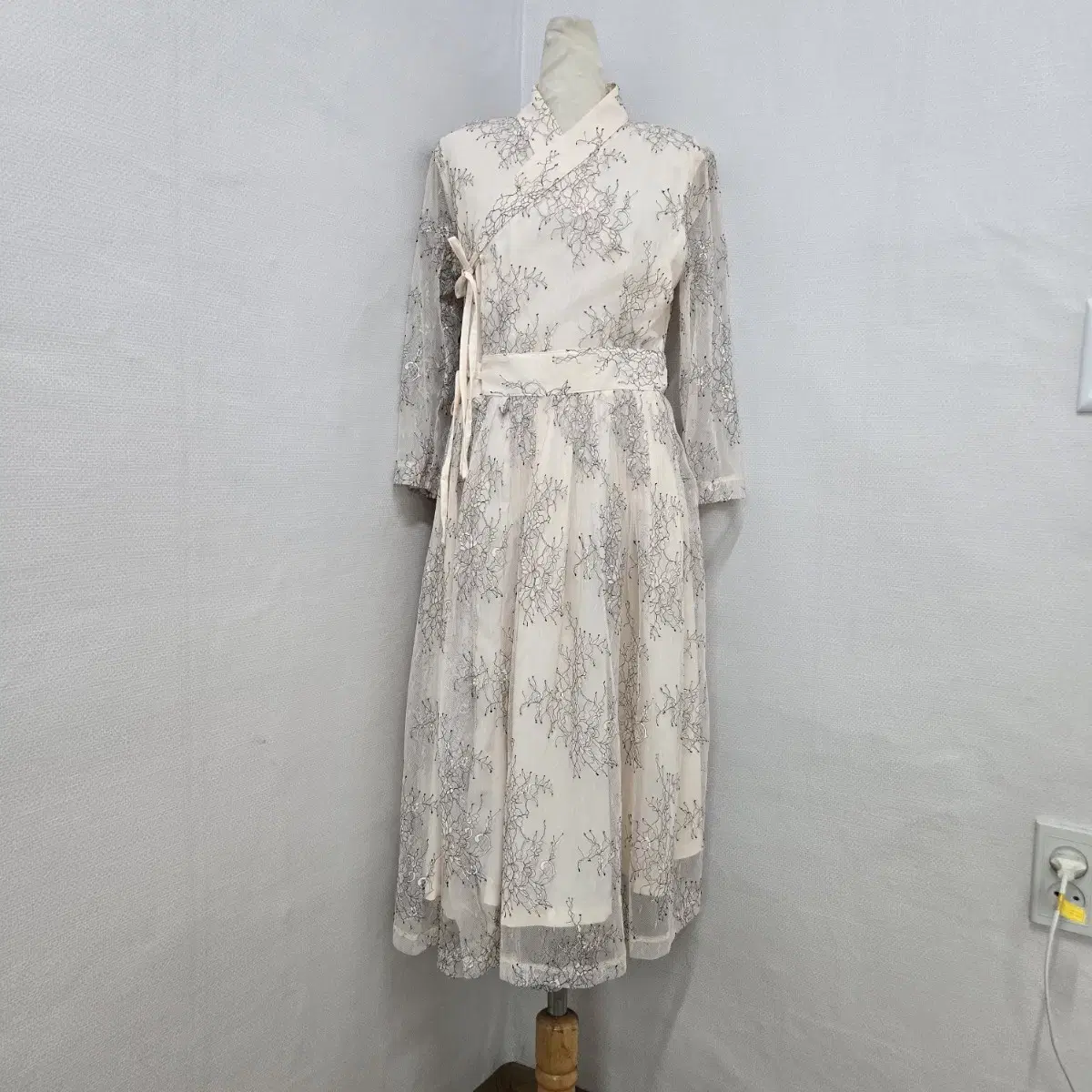 CHICLINE Modernized Hanbok