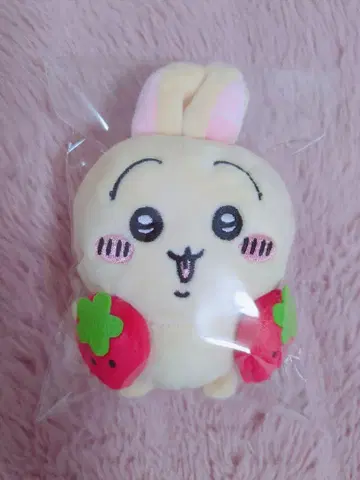 미개봉 새상품 치이카와 (먼작귀) 이치고를 든 토끼 마스코트 키링