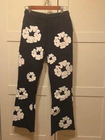denim tears readymade 스웨트 팬츠 플레어