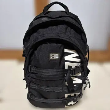 New Era 블랙 백팩