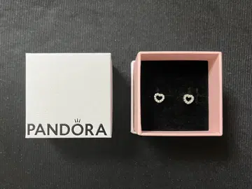 Pandora 오픈 하트 스터드 귀걸이 스털링 실버