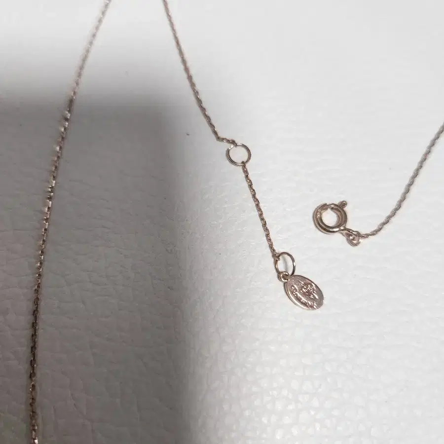 로즈몽 14k 스피넬 목걸이