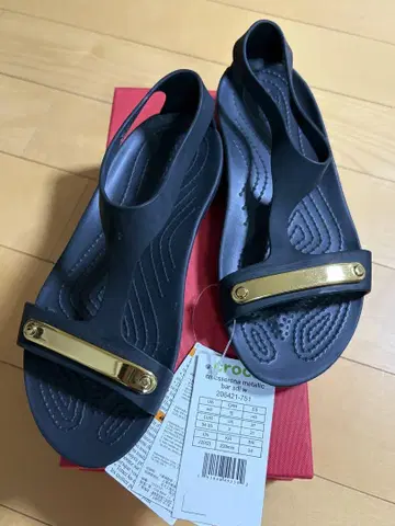 크록스 플랫 샌들 블랙 새상품