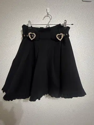 ROJITA 하트 비쥬 버클 플레어 스커트