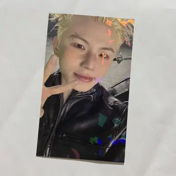 SEVENTEEN 세부치 우지 유니버셜 라키드로