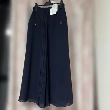 소노마 네이비 플리츠 큐롯