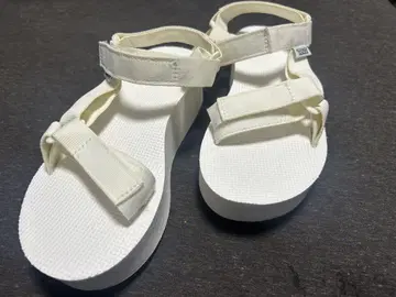 TAVA 화이트 샌들 24cm