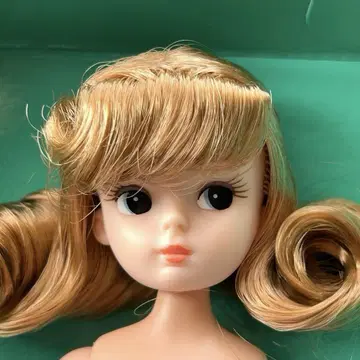 레트로리카 미칸색 입술 인형만