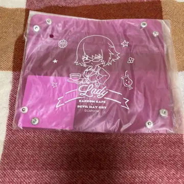 데빌 메이 크라이 캡콤 카페 멀티 트레이 레이디