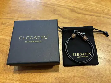 ELEGATTO 가죽 팔찌 블랙