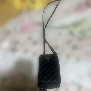 mellowneon 멜로네온 퀼팅 스마트폰 미니백 블랙 검정