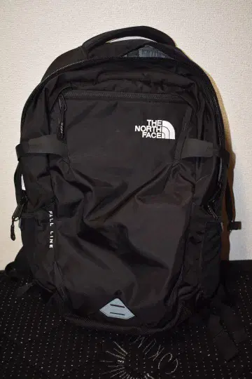 THE NORTH FACE 블랙 백팩 '아마존 품절'