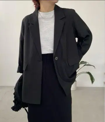 택 포함 새상품 카프리슈 레마쥬 시어 셔츠 자켓 블랙