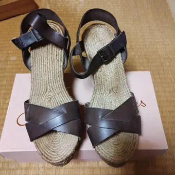 Gaimo 다크 브라운 웨지솔 샌들 스페인산
