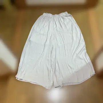 잉게보그 라이트 베이지 가우초 팬츠