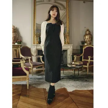 크리용 크리스탈 진주 자카드 드레스