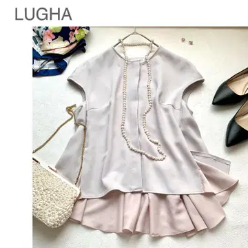 새상품급 미쓰코시 이세탄 LUGHA 밑단 플레어 블라우스 더스티 핑크