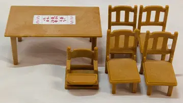 에포크 사 실바니안 패밀리 카-412 다이닝 테이블 세트