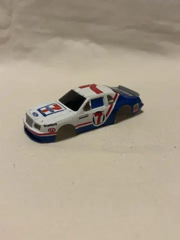 마그나카 AFX HO Tyco Ford 썬더버드 7 일레븐 바디