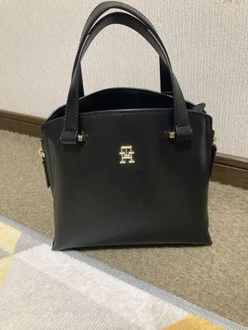 타미힐피거 모던 미니 토트백