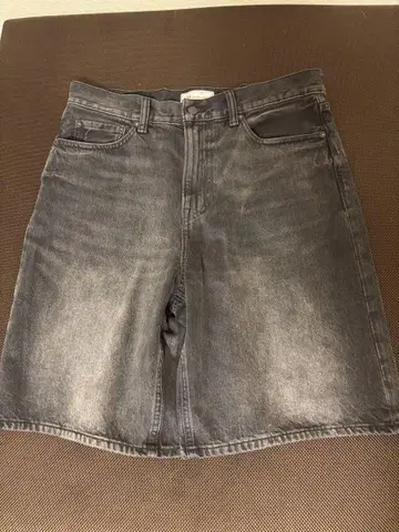 GAP 배기 조츠 숏 데님 팬츠