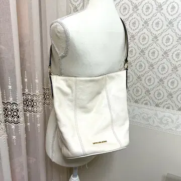 마이클코어스 천연 가죽 토트백 핸드백
