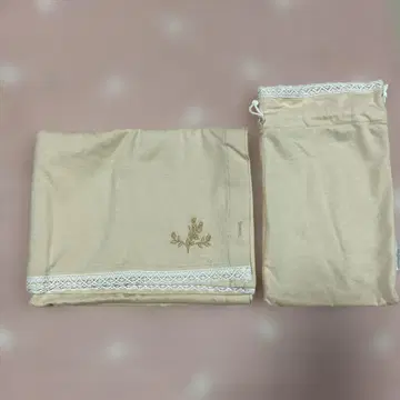베이지 자수 스톨